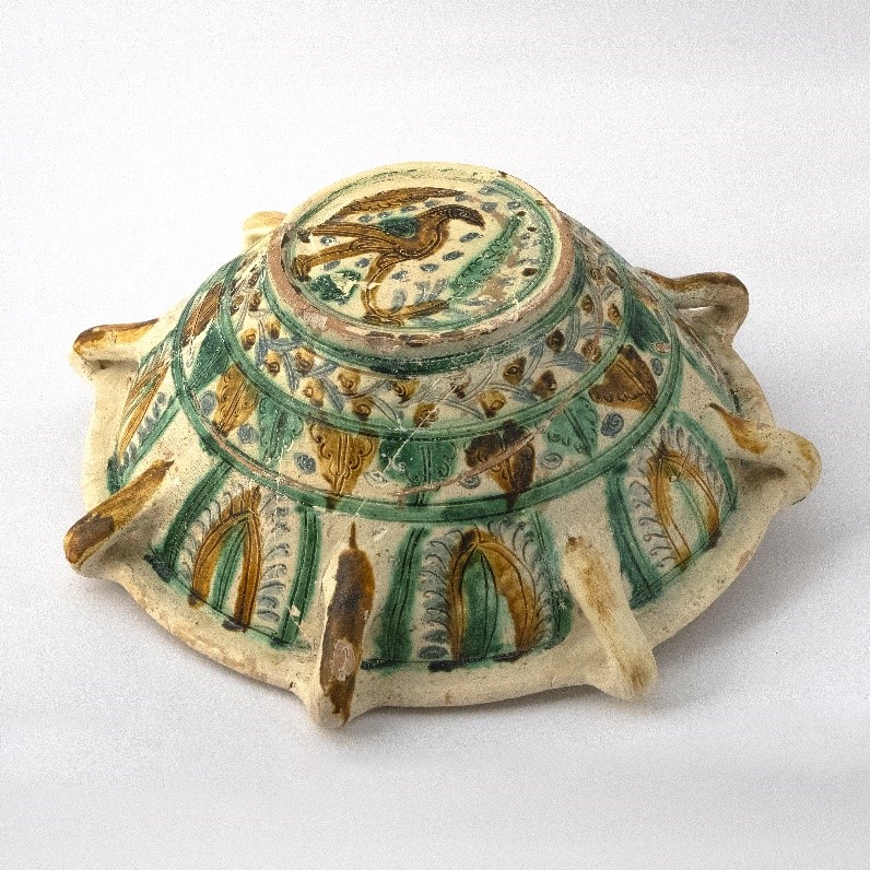 TESORI DI PUGLIA :il Museo comunale della ceramica di Cutrofiano.