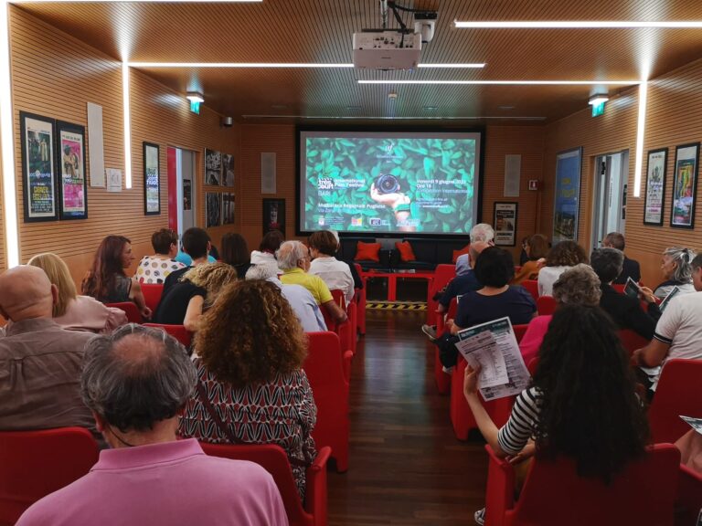 TRÈS COURT INTERNATIONAL FILM FESTIVAL: A BARI - CINEMA ED EMOZIONI IN MENO DI 4 MINUTI - 9 giugno 2023