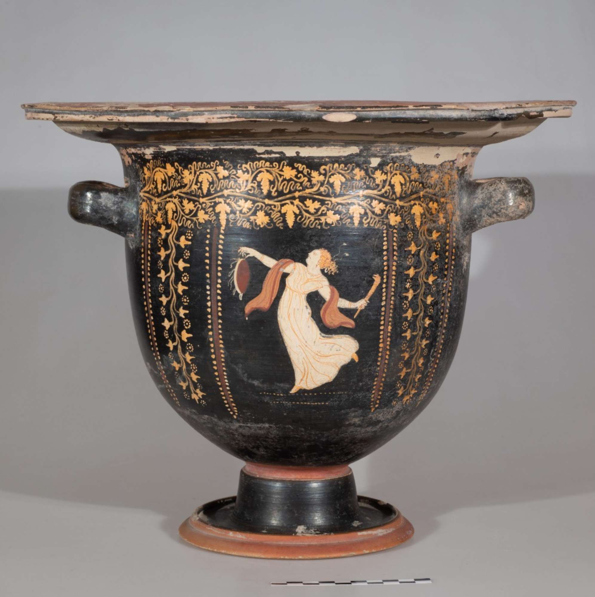 Cratere a campana: Menade Danzante