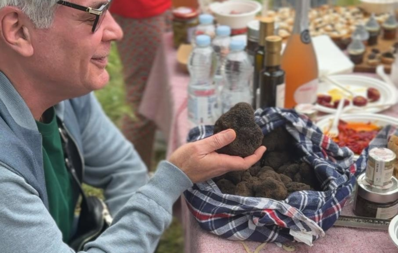 Esperienza di caccia al tartufo con degustazione