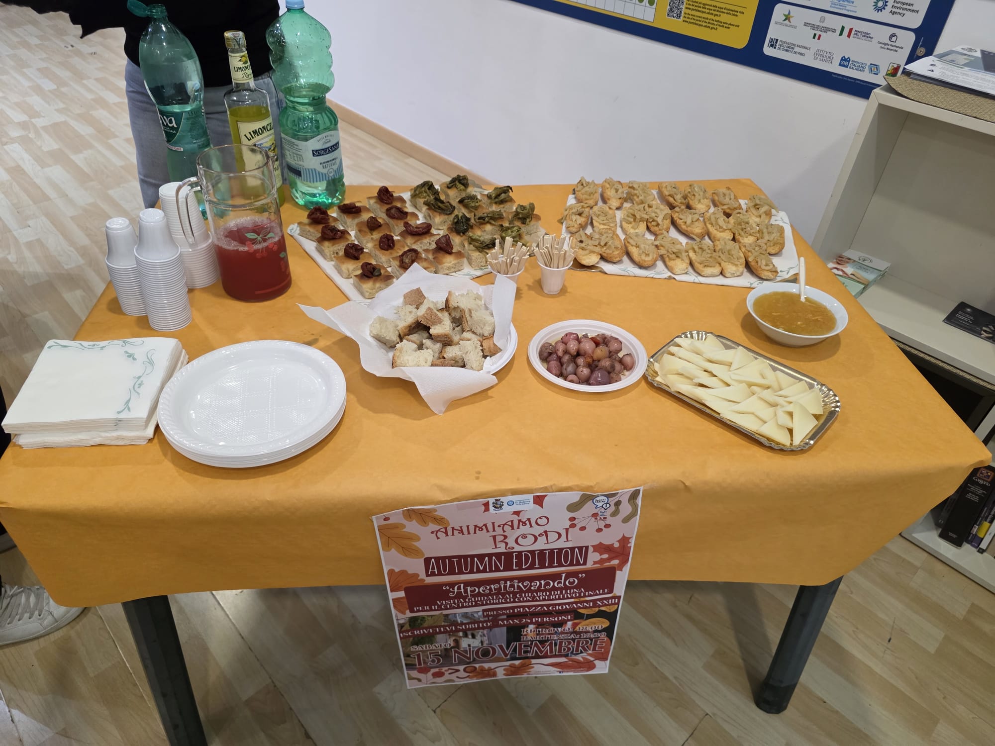 Aperitivando - Visita guidata al chiaro di luna per il centro storico con aperitivo finale