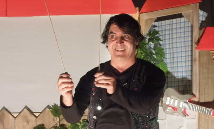 Sul palco della Distilleria "I Musicanti. Quattro Amici In Viaggio", ispirato alla favola dei fratelli Grimm