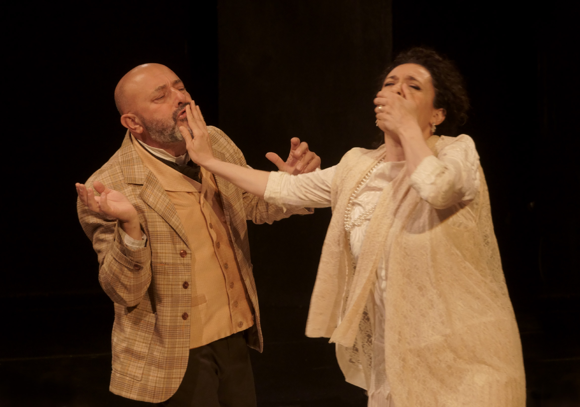 LETTERATURA di Arthur Schnitzler regia di Paolo Panaro con Marianna de Pinto, Francesco Lamacchia, Paolo Panaro. Produzione Diaghilev