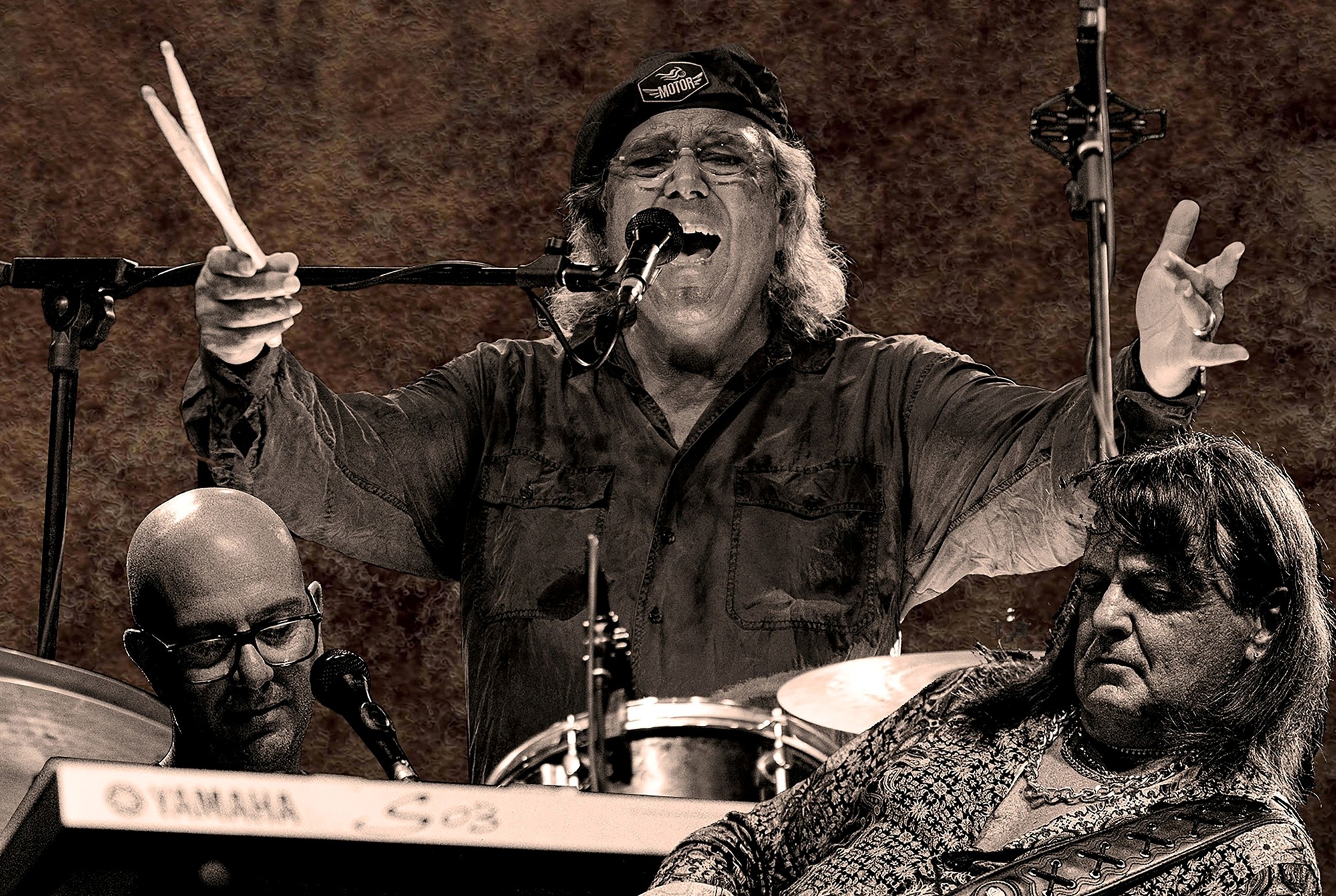 AL NUOVO TEATRO VERDI I FORMULA 3 CON LE CANZONI DI LUCIO BATTISTI