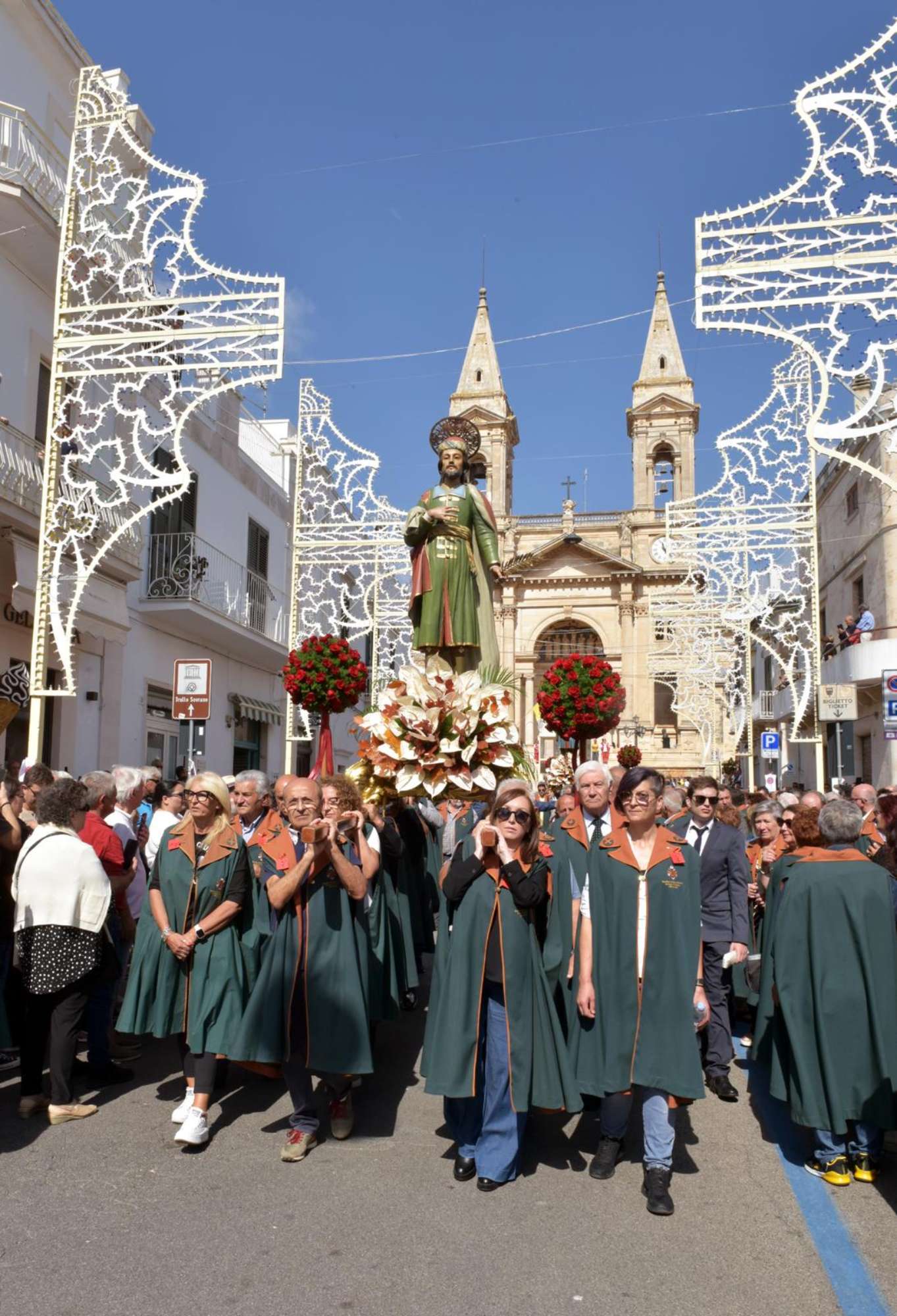 MEPI - (BA) Festa Patronale Santi Medici Cosma e Damiano-Alberobello
