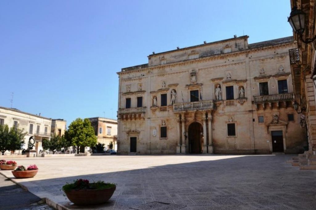 "Visioni dal Paese Grande"- La nuova rassegna di Astràgali Teatro
