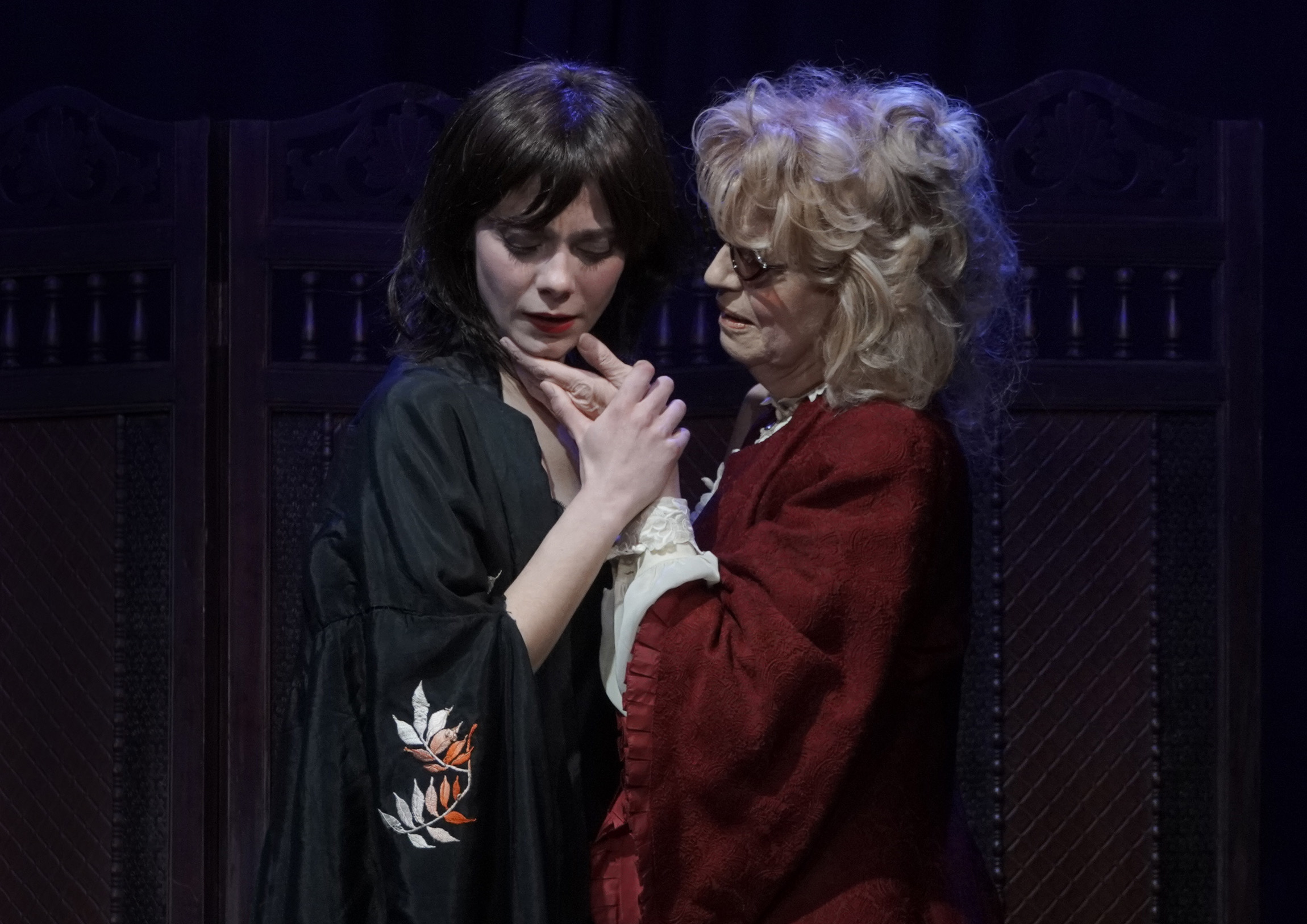 LA PROFESSIONE DELLA SIGNORA WARREN di George Bernard Shaw, regia di Alessandro Machìa, produzione Diaghilev