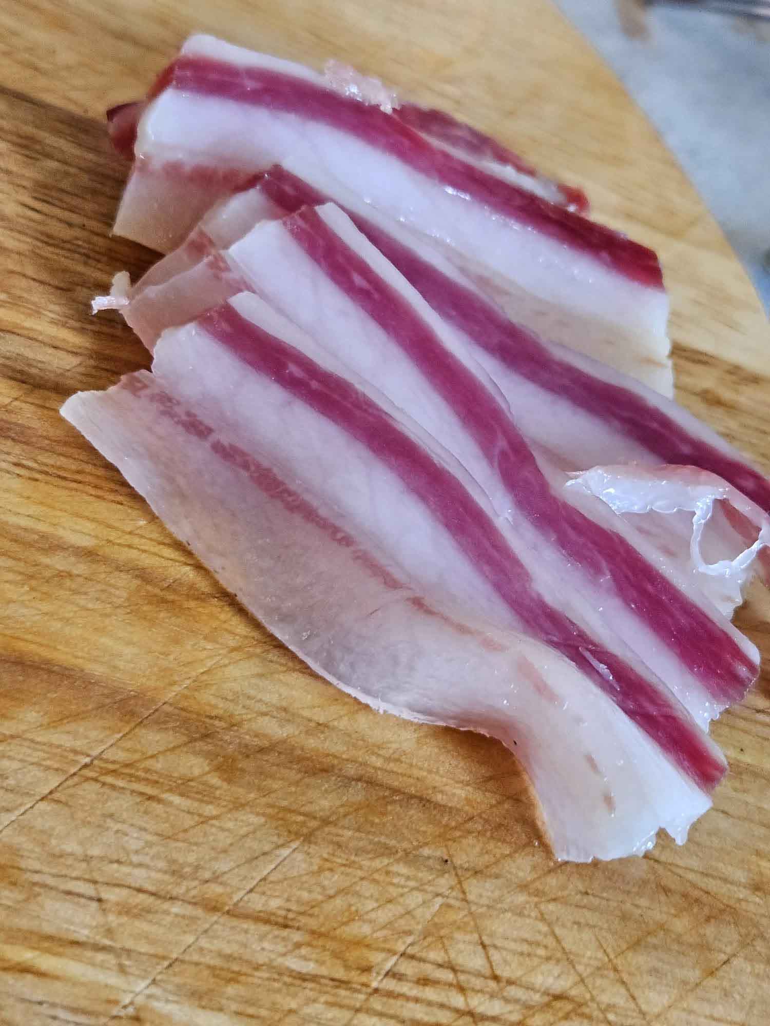 La Mangalica protagonista a Roseto Valfortore: il maiale "riccio" che conquista la gastronomia d'eccellenza